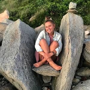 Meet your Posher, Alayna